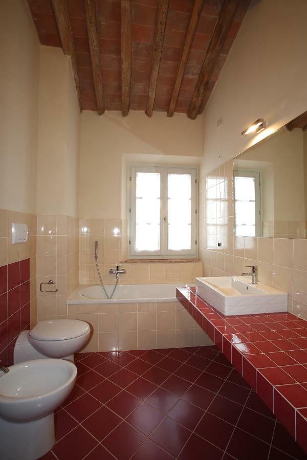 Agriturismo Podere La Casa Palaia Ngoại thất bức ảnh