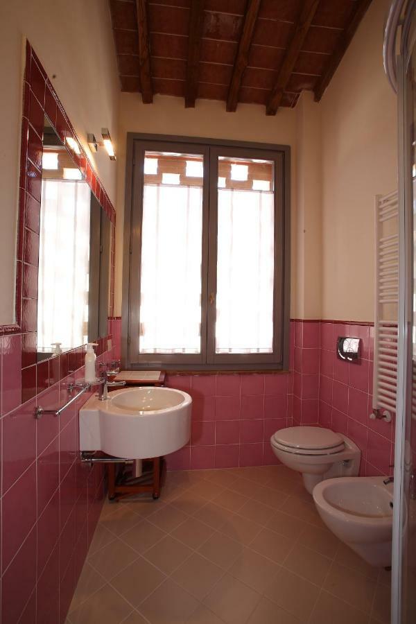 Agriturismo Podere La Casa Palaia Ngoại thất bức ảnh